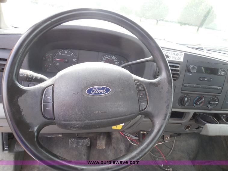 image for item BH9494 2005 Ford F250 Super Duty pickup truck