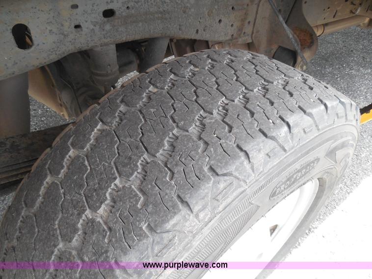 image for item BH9494 2005 Ford F250 Super Duty pickup truck