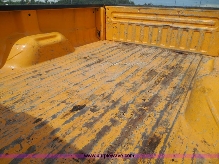 image for item BH9494 2005 Ford F250 Super Duty pickup truck