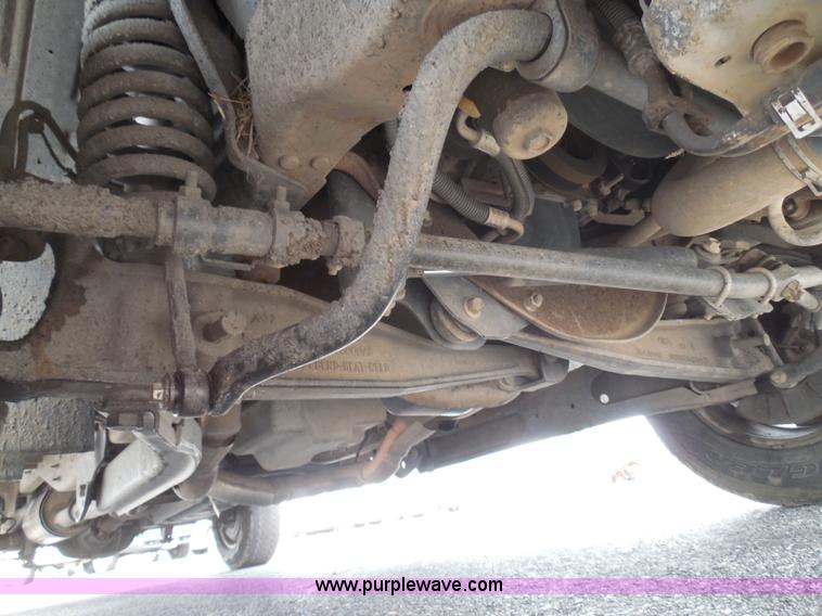 image for item BH9494 2005 Ford F250 Super Duty pickup truck