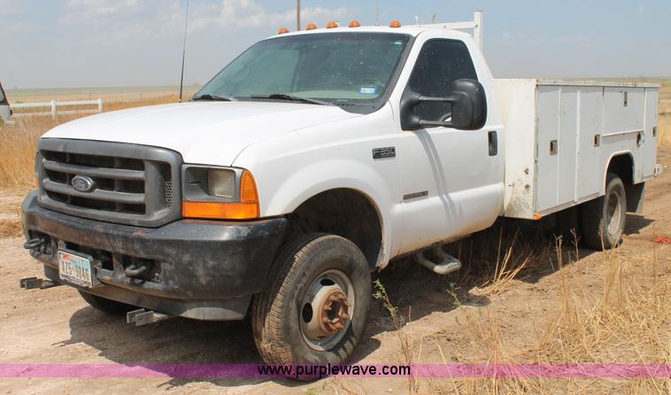 image for item BJ9413 2001 Ford F350 Super Duty utility truck