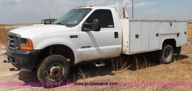 image for item BJ9413 2001 Ford F350 Super Duty utility truck