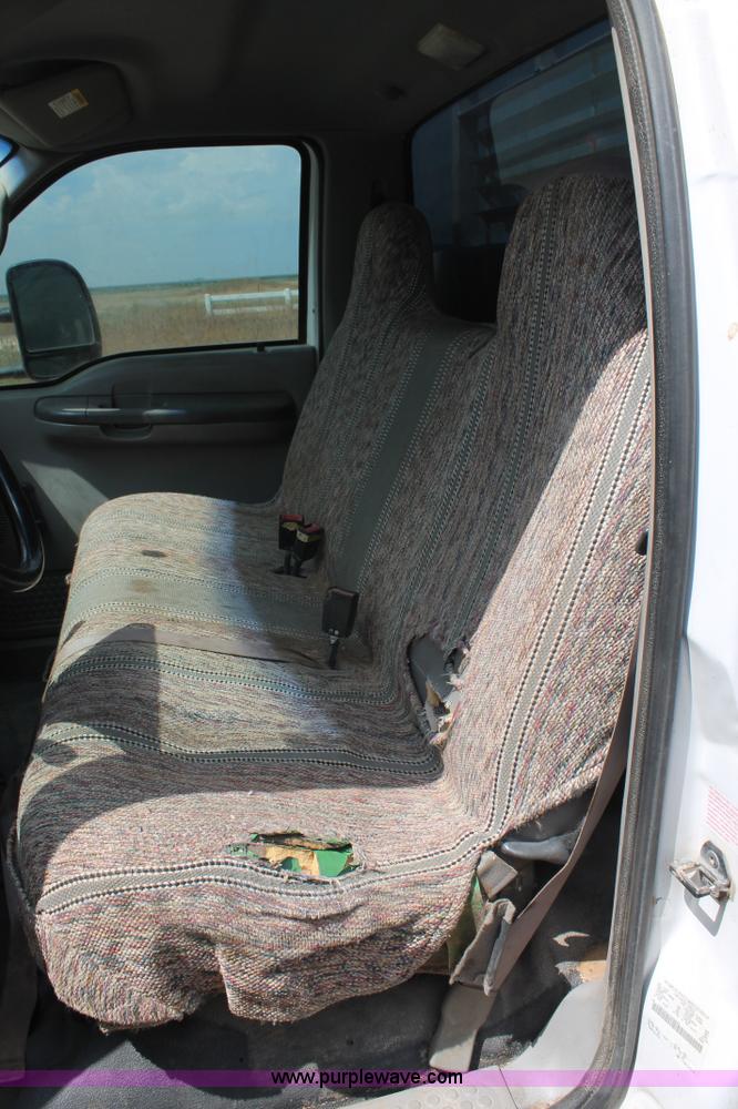 image for item BJ9413 2001 Ford F350 Super Duty utility truck