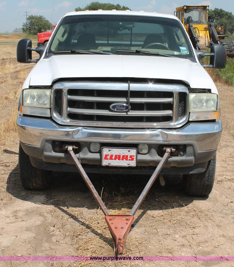 image for item BJ9414 2004 Ford F250 Super Duty Crew Cab pickup truck