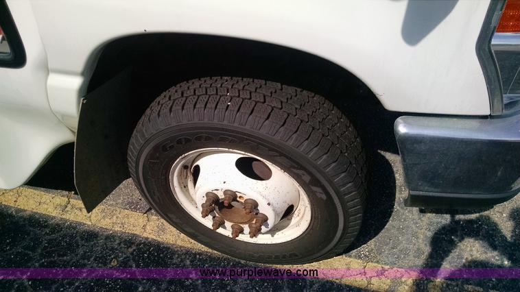 image for item BK9713 2009 Ford E350 Super Duty van