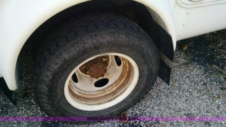 image for item BK9713 2009 Ford E350 Super Duty van