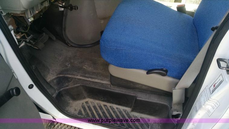 image for item BK9713 2009 Ford E350 Super Duty van