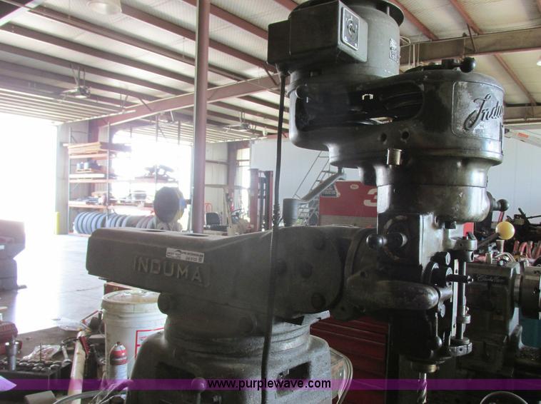 image for item BM9102 Induma vertical mill