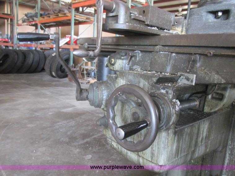 image for item BM9102 Induma vertical mill