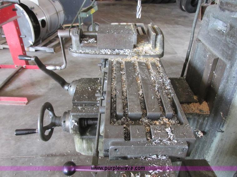 image for item BM9102 Induma vertical mill