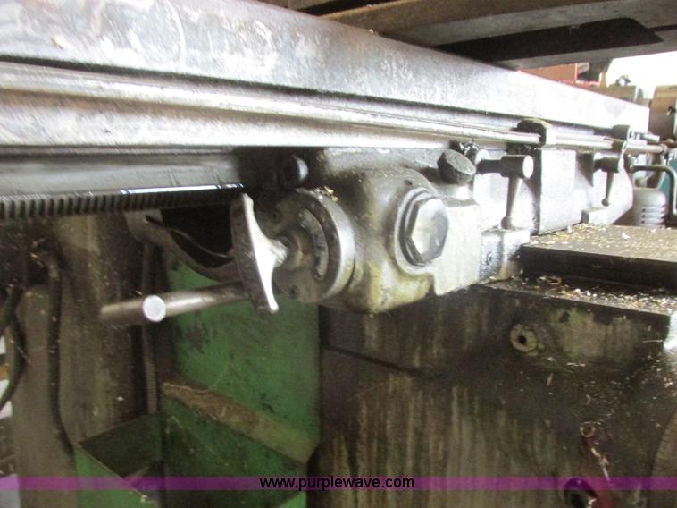 image for item BM9102 Induma vertical mill