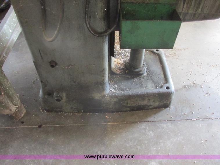 image for item BM9102 Induma vertical mill