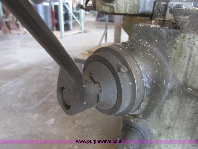 image for item BM9102 Induma vertical mill