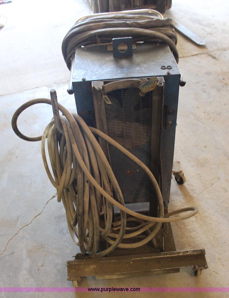 Miller Spectrum 500 Plasma Cutter In Wamego Ks Item Bo9301 Sold Purple Wave