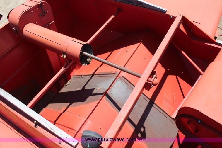 image for item BO9390 Massey-Ferguson 750 combine