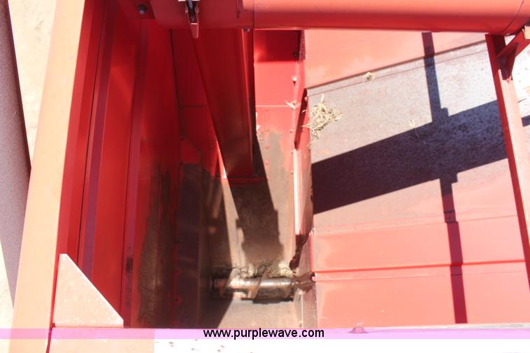 image for item BO9390 Massey-Ferguson 750 combine