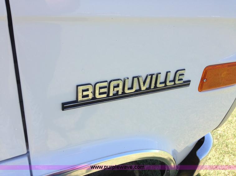 image for item D1652 1995 Chevrolet G30 Extended Beauville van