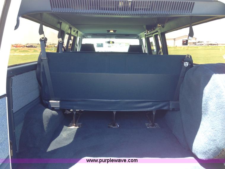 image for item D1652 1995 Chevrolet G30 Extended Beauville van