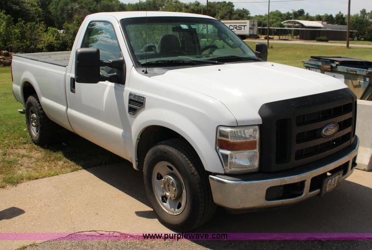 image for item F7916 2009 Ford F250 XL pickup truck