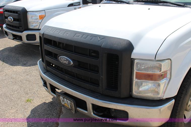 image for item F7916 2009 Ford F250 XL pickup truck