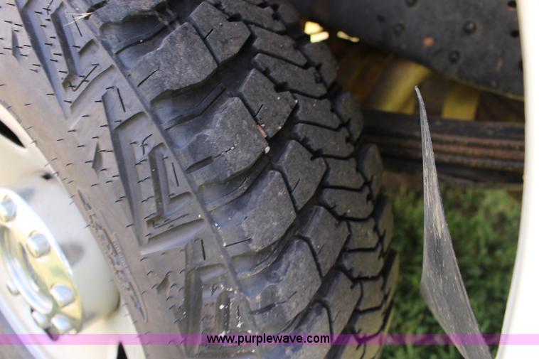 image for item F7916 2009 Ford F250 XL pickup truck