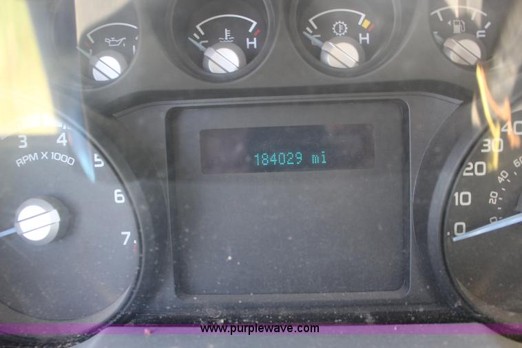 image for item F7992 2011 Ford F250 Super Duty Crew Cab pickup truck