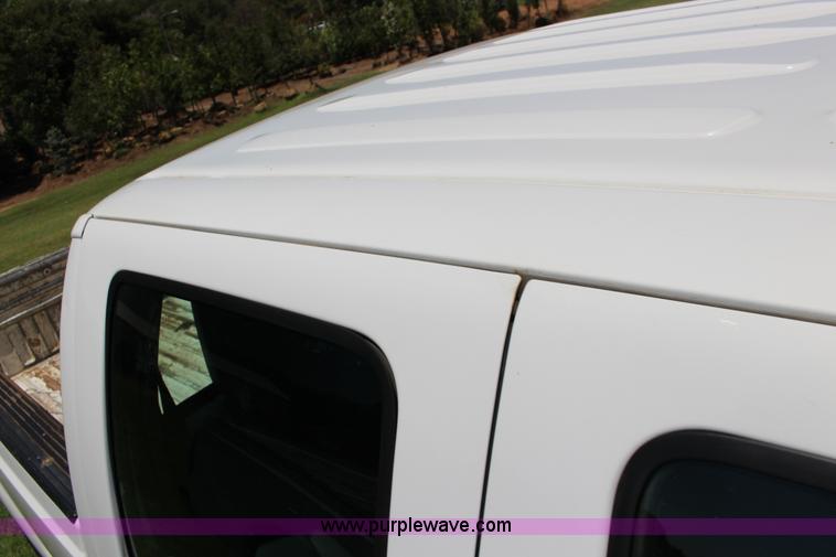 image for item F7992 2011 Ford F250 Super Duty Crew Cab pickup truck