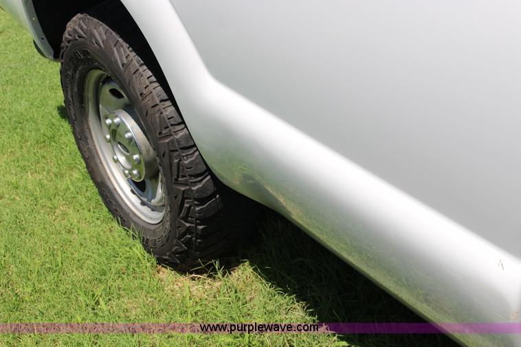 image for item F7992 2011 Ford F250 Super Duty Crew Cab pickup truck