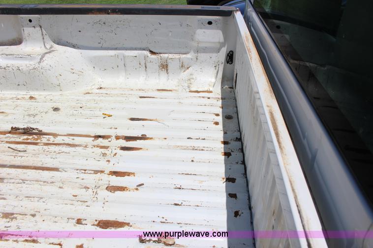 image for item F7992 2011 Ford F250 Super Duty Crew Cab pickup truck