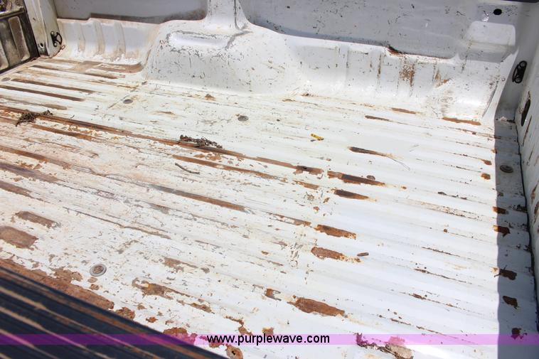 image for item F7992 2011 Ford F250 Super Duty Crew Cab pickup truck