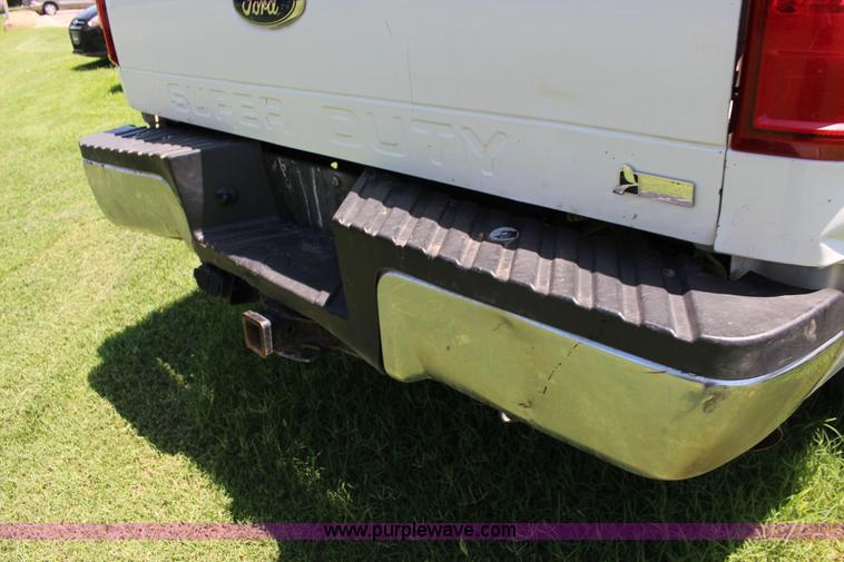 image for item F7992 2011 Ford F250 Super Duty Crew Cab pickup truck