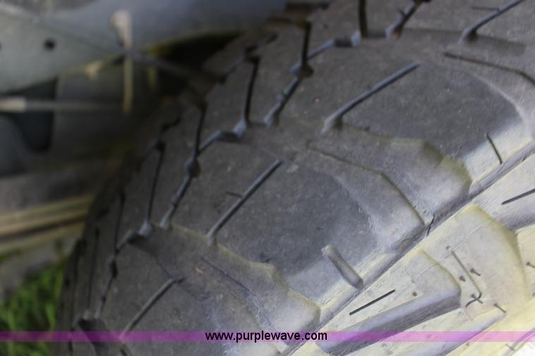 image for item F7992 2011 Ford F250 Super Duty Crew Cab pickup truck