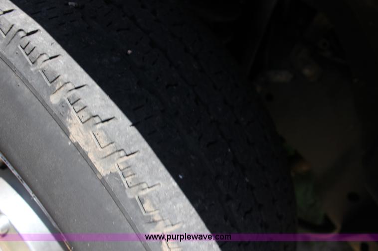 image for item F7992 2011 Ford F250 Super Duty Crew Cab pickup truck