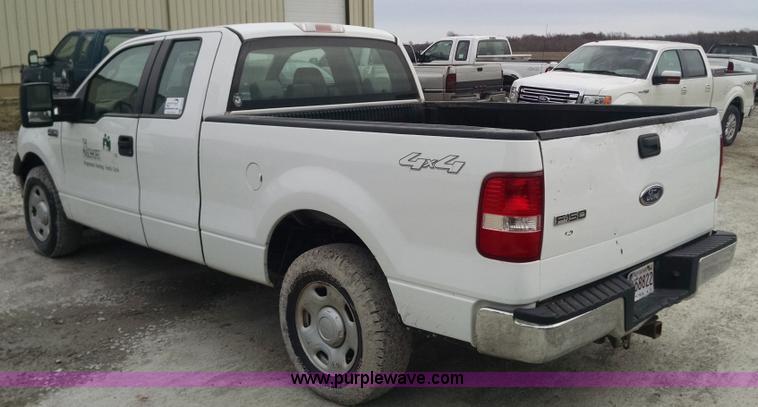 image for item F8428 2008 Ford F150 SuperCab pickup truck