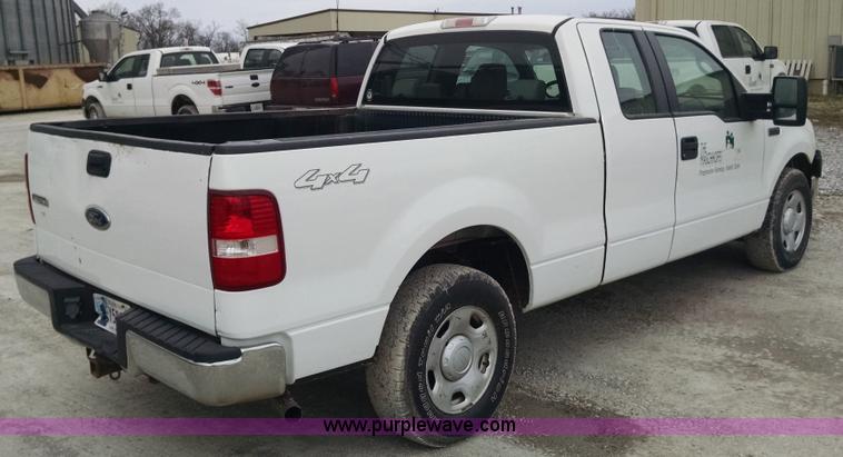 image for item F8428 2008 Ford F150 SuperCab pickup truck