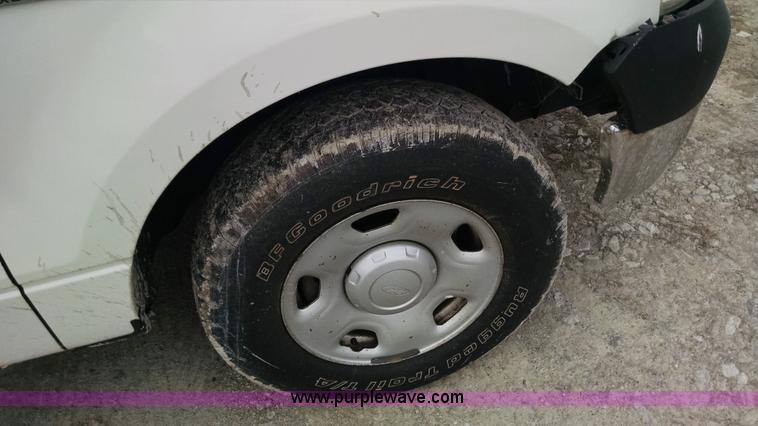 image for item F8428 2008 Ford F150 SuperCab pickup truck