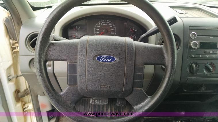 image for item F8428 2008 Ford F150 SuperCab pickup truck