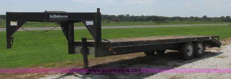 image for item H3251 1989 Hillsboro gooseneck trailer