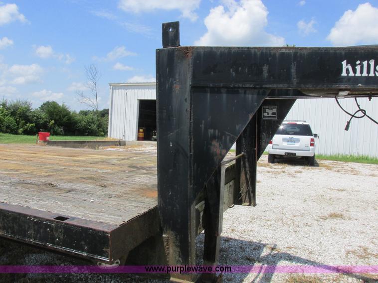 image for item H3251 1989 Hillsboro gooseneck trailer