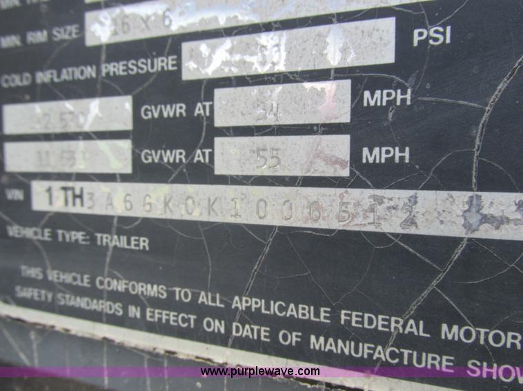 image for item H3251 1989 Hillsboro gooseneck trailer