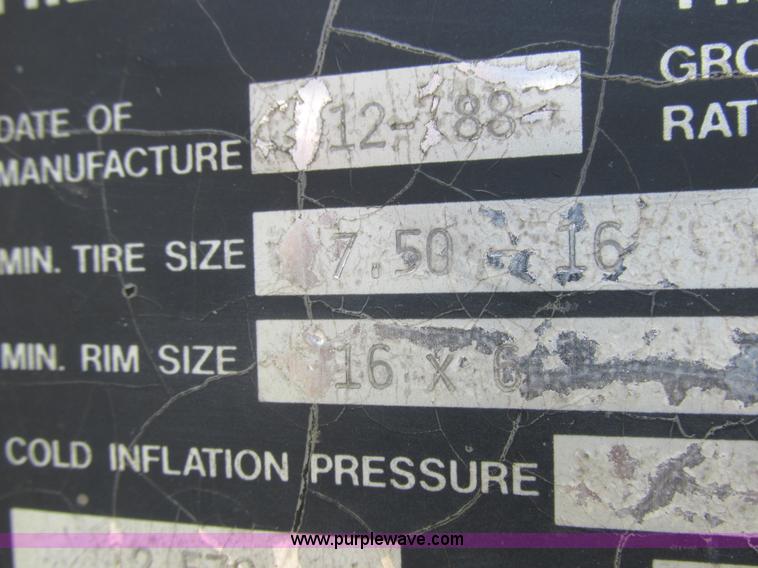 image for item H3251 1989 Hillsboro gooseneck trailer