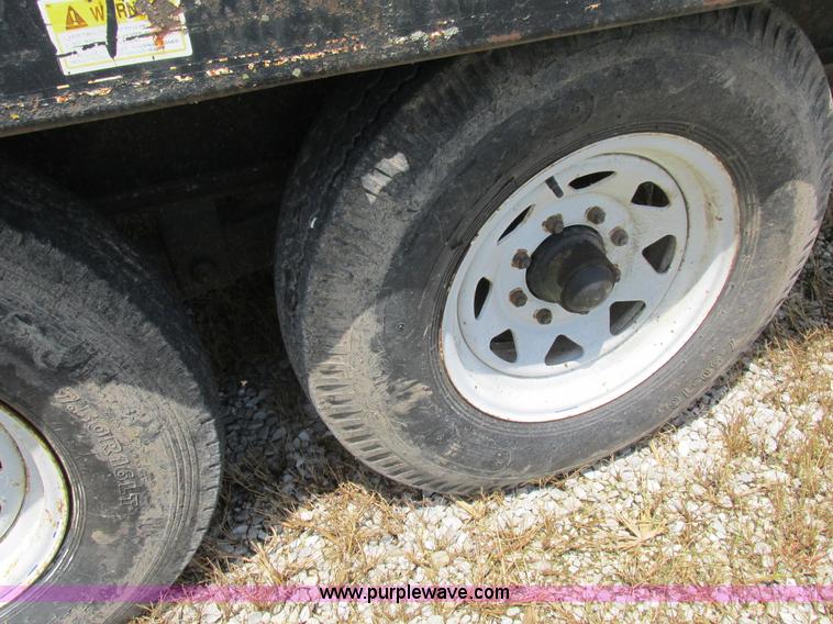 image for item H3251 1989 Hillsboro gooseneck trailer