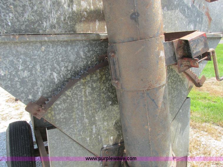 image for item H3252 Inland TI Mfg. wagon