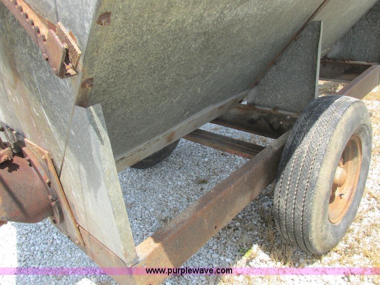 image for item H3252 Inland TI Mfg. wagon