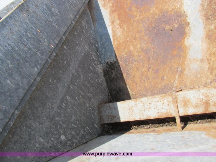 image for item H3252 Inland TI Mfg. wagon