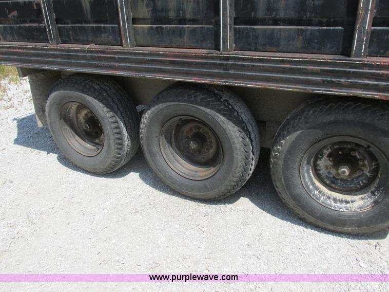 image for item H3254 1979 Gross Haul gooseneck dump trailer