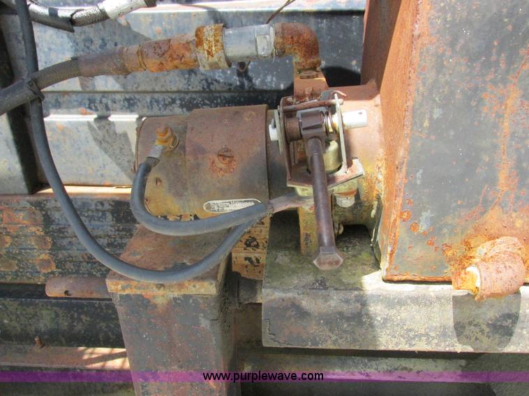 image for item H3254 1979 Gross Haul gooseneck dump trailer