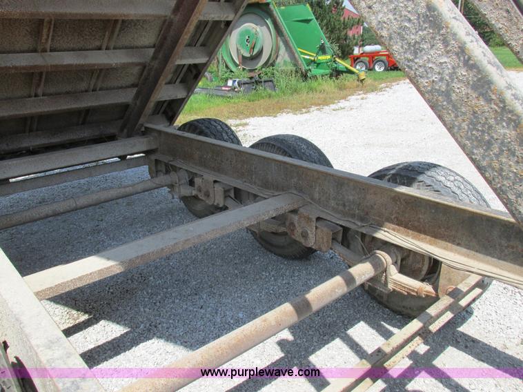 image for item H3254 1979 Gross Haul gooseneck dump trailer