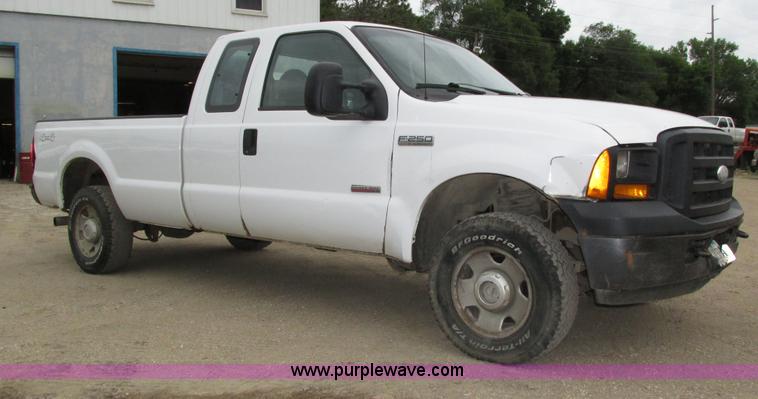 image for item H4594 2007 Ford F250 Super Duty XL SuperCab pickup