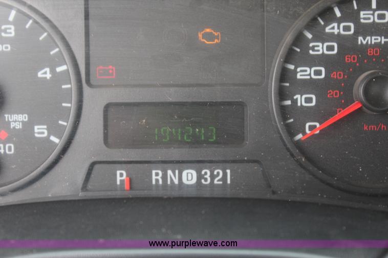 image for item I1636 2006 Ford F350 Super Duty XLT FX4 pickup truck